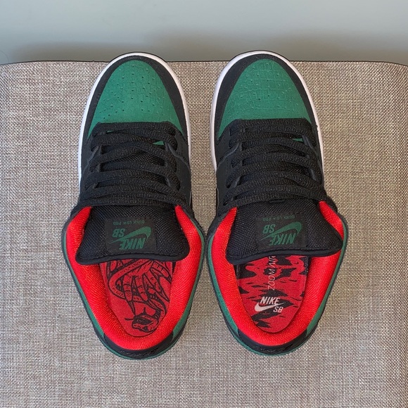 nike dunk sb low reptile gucci